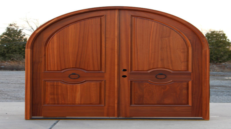 Benefits Homeowners Gain by Hiring a Reliable Garage Door Contractor Lancaster CA Offers