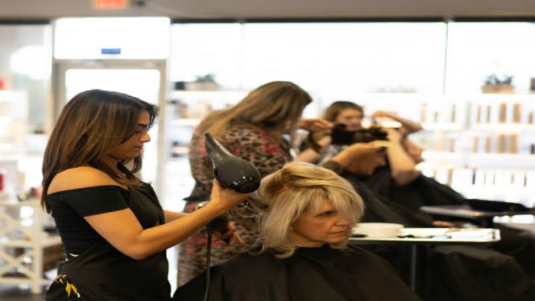 Benefits of Visiting a Hair Salon in Frisco Tx