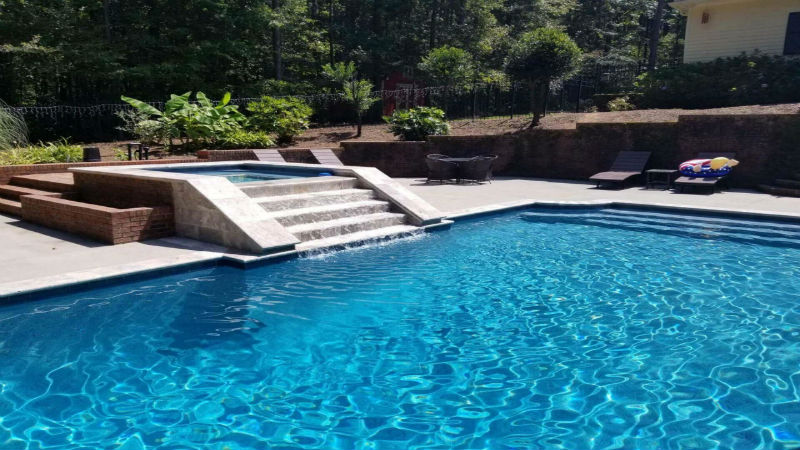 The Advantages of Getting Professional Maintenance for Your Pool