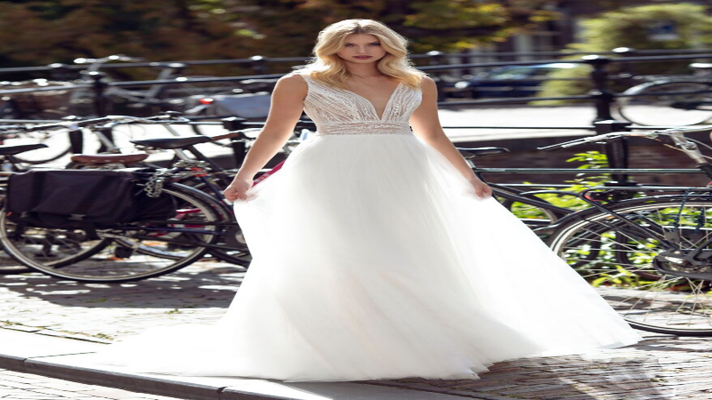 Searching for a Lace Wedding Dress in Cleveland, OH