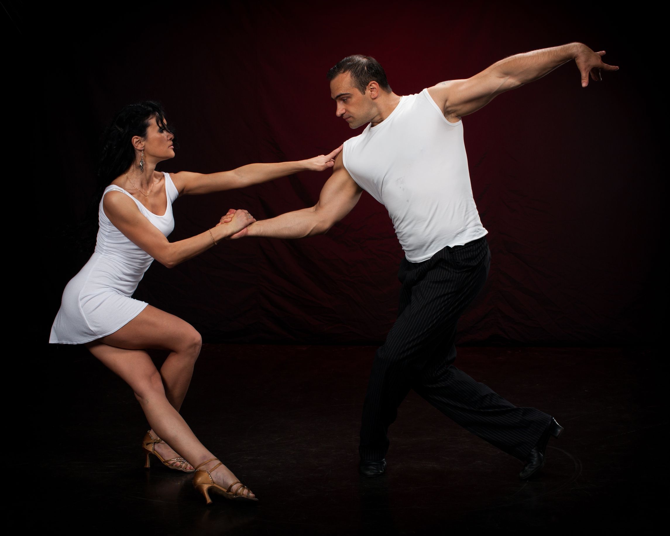 What to Expect and Some of the Benefits of Salsa Dance Classes in Miami
